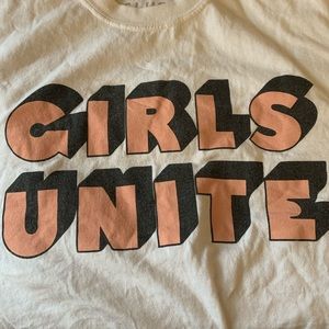 GIRLS UNITE graphic tee shirt